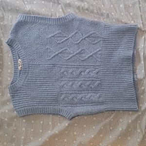 Baby Blue Knitted Vest Size M